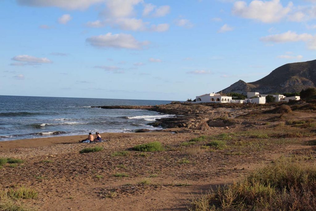 playa del sombrerico aguilas